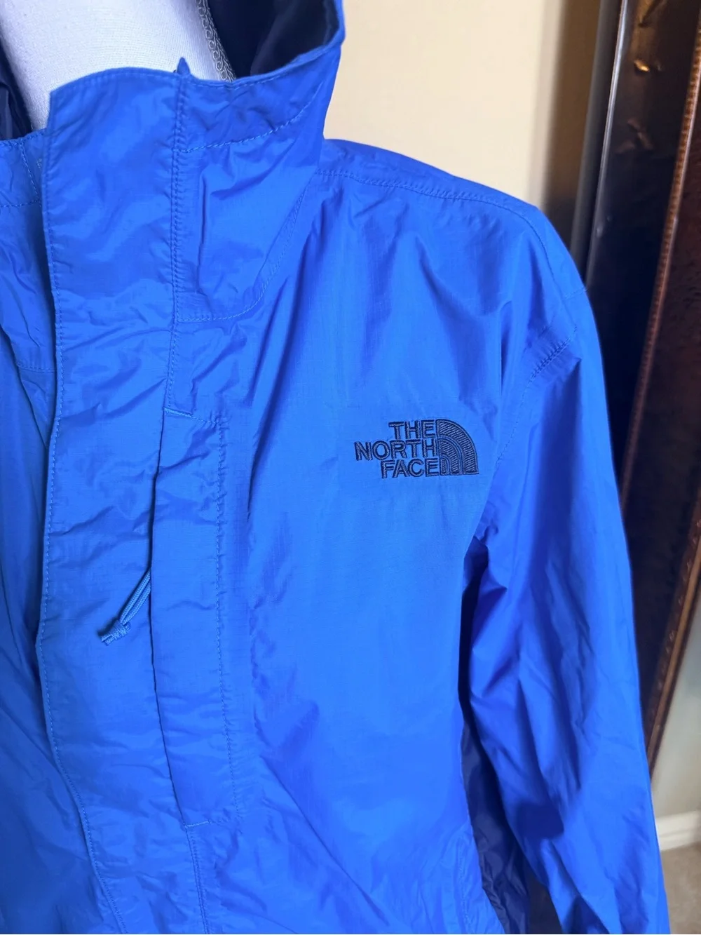 The North Face Men's Hi Vent Hooded Blue Rain Coat